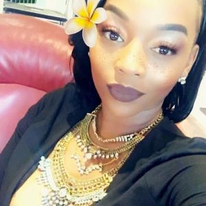 Meet your Posher, Jasmine